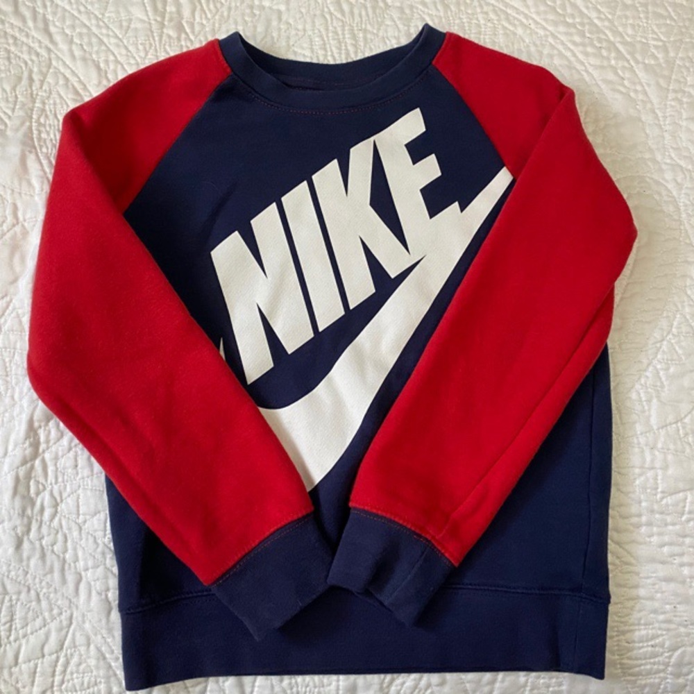Kids NIKE crew neck sweater